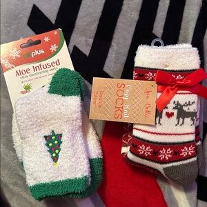 Cozy Knit Socks - Red, White & Gray